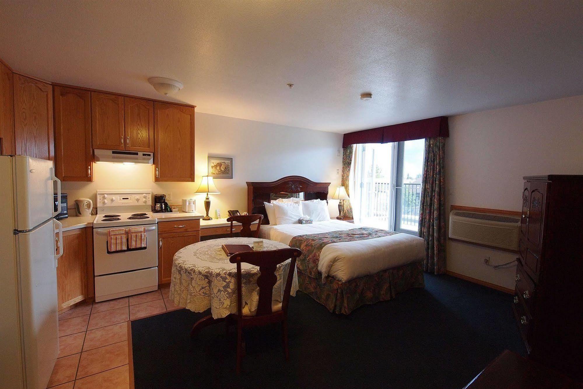 Executive House Suites Hotel & Conference Centre High Level Εξωτερικό φωτογραφία